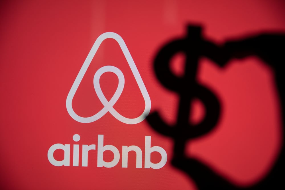 Airbnb buying trust with lax refund policy